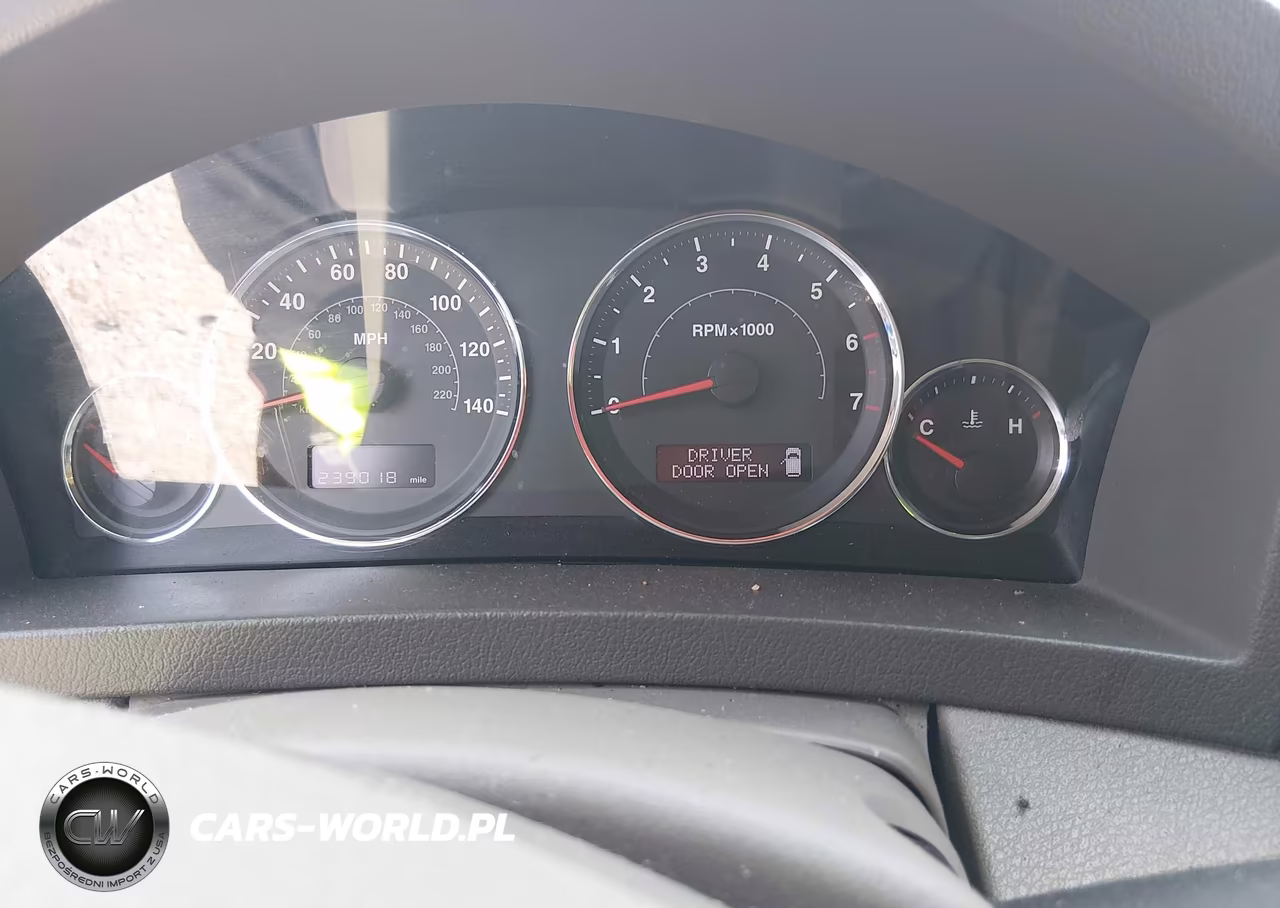 2008 Jeep Grand Cherokee Laredo VIN:1J8HS48N88C156679 - 7