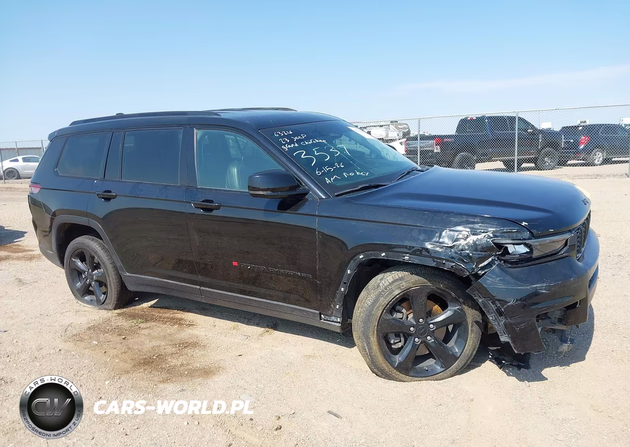 2023 Jeep Grand Cherokee L Limited 4X4 VIN:1C4RJKBG0P8743537 - 13