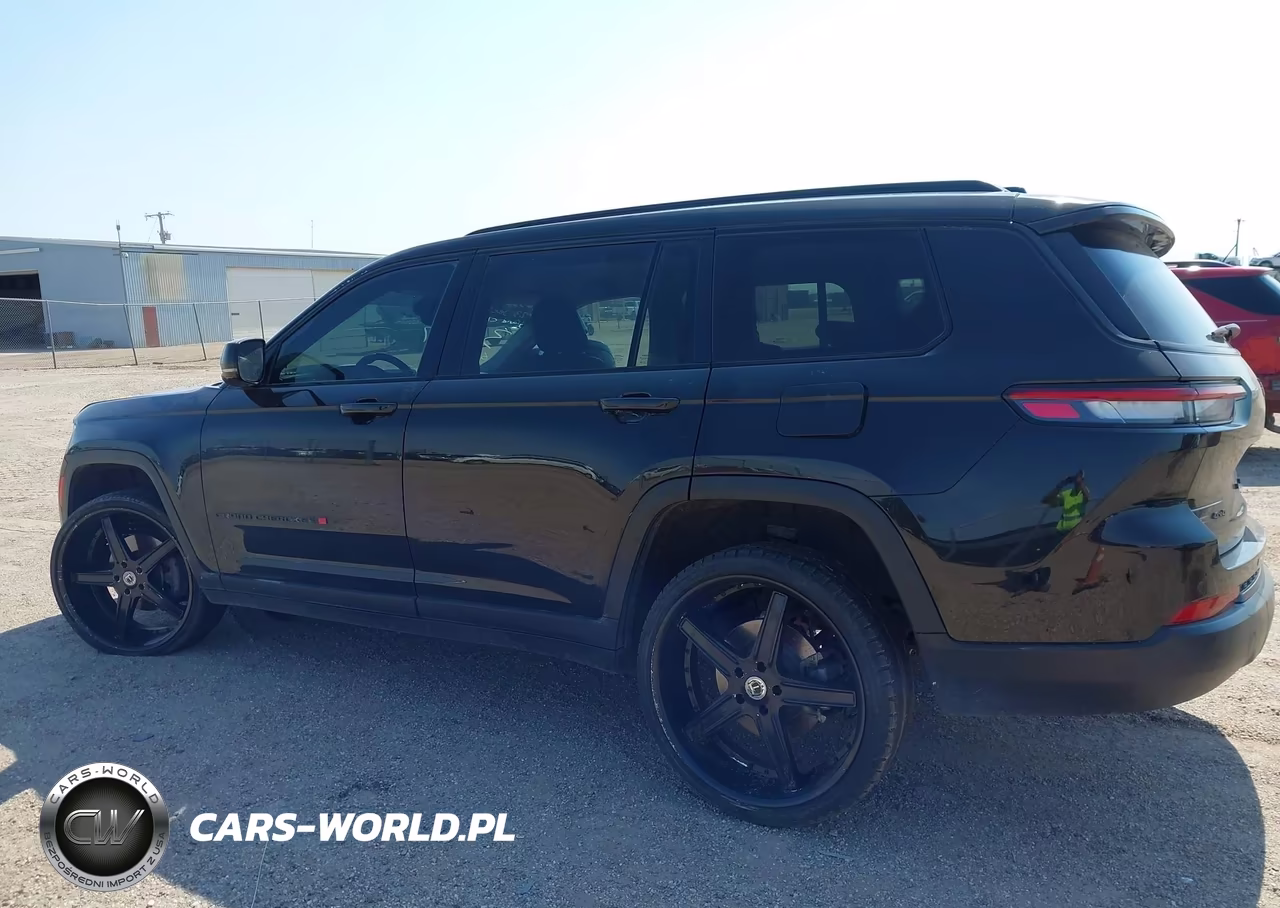 2023 Jeep Grand Cherokee L Limited 4X4 VIN:1C4RJKBG0P8743537 - 14