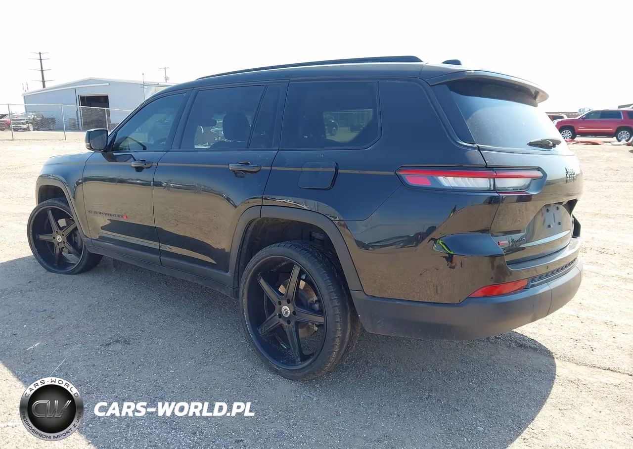 2023 Jeep Grand Cherokee L Limited 4X4 VIN:1C4RJKBG0P8743537 - 3