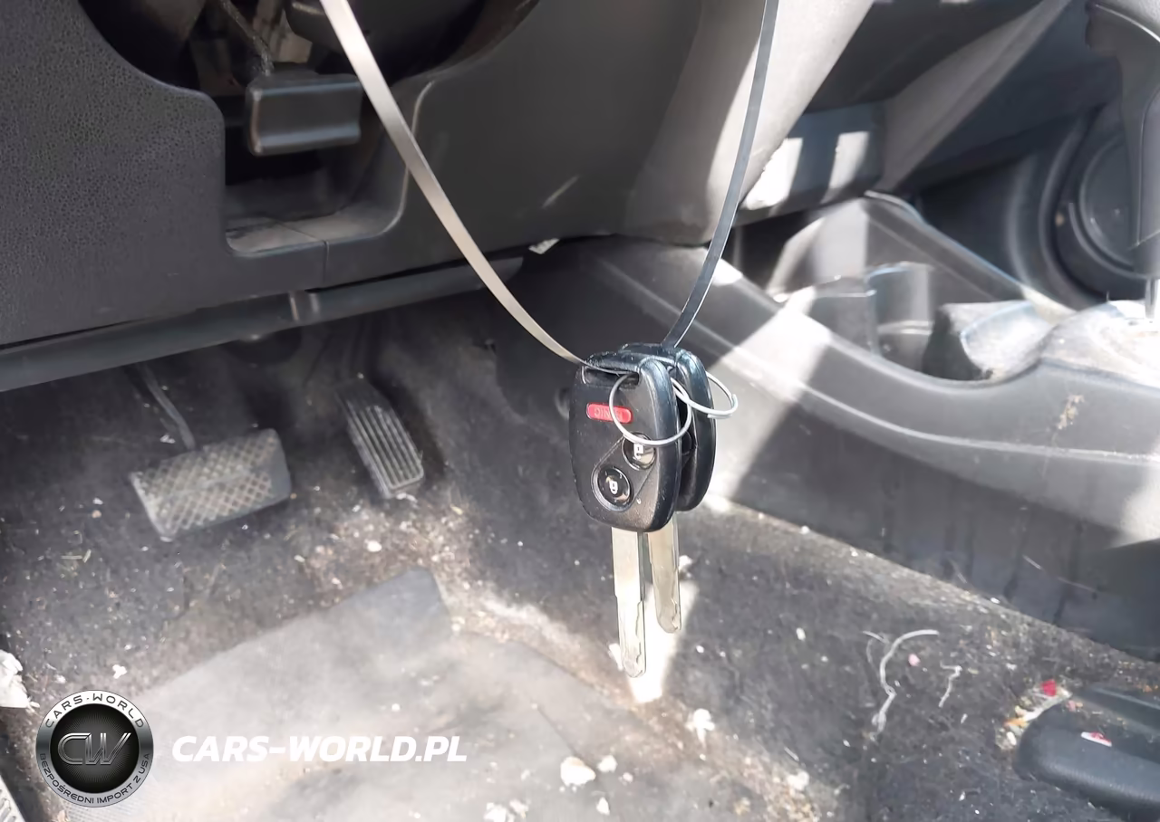 2010 Honda Fit Sport VIN:JHMGE8H40AS028293 - 11