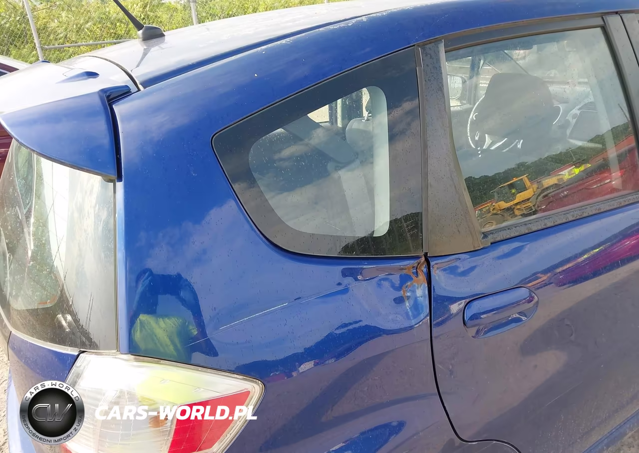 2010 Honda Fit Sport VIN:JHMGE8H40AS028293 - 6