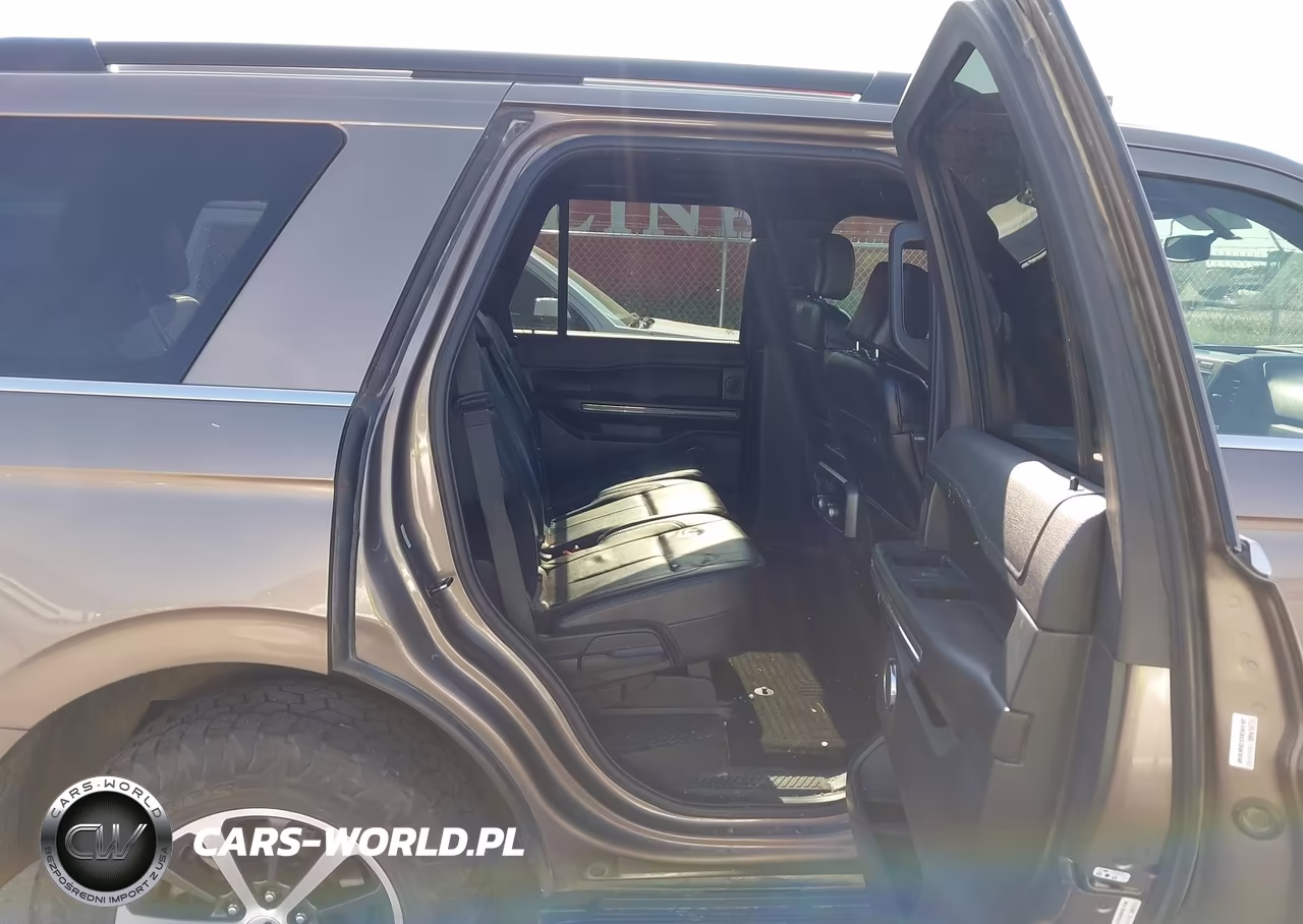 2018 Ford Expedition Xlt VIN:1FMJU1JT5JEA02432 - 8
