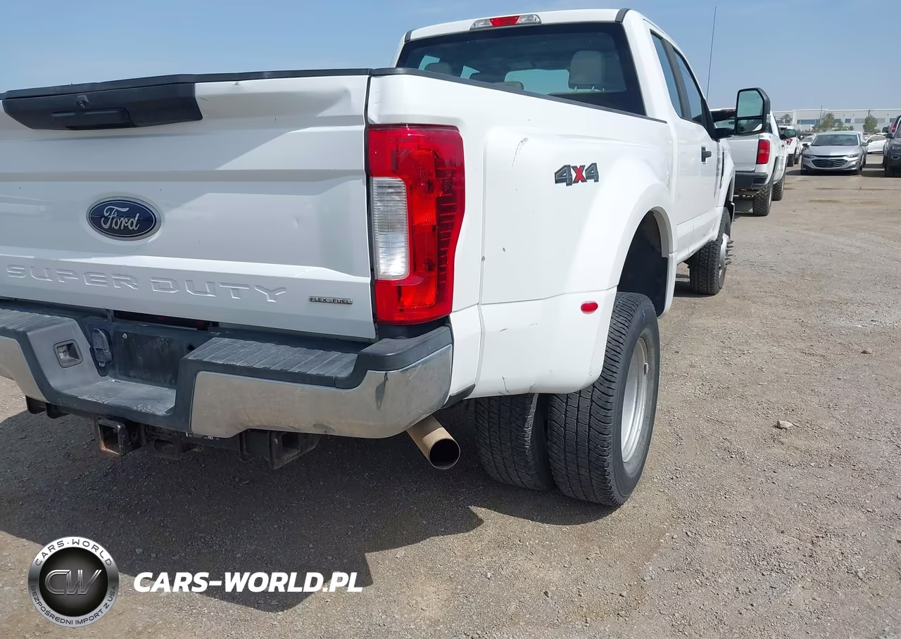 2018 Ford F-350 Xl VIN:1FT8X3D68JEC84142 - 12