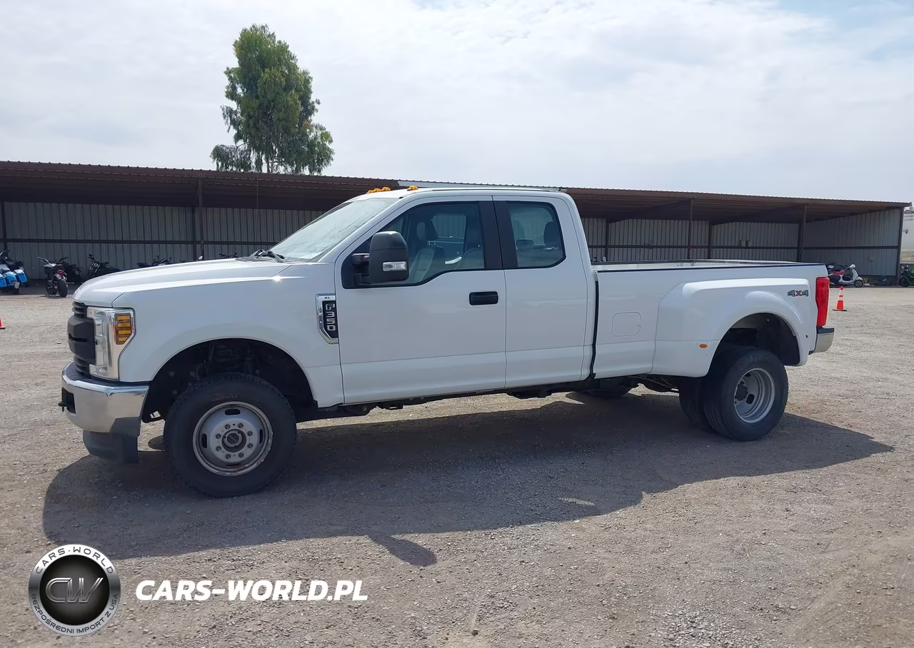 2018 Ford F-350 Xl VIN:1FT8X3D68JEC84142 - 17
