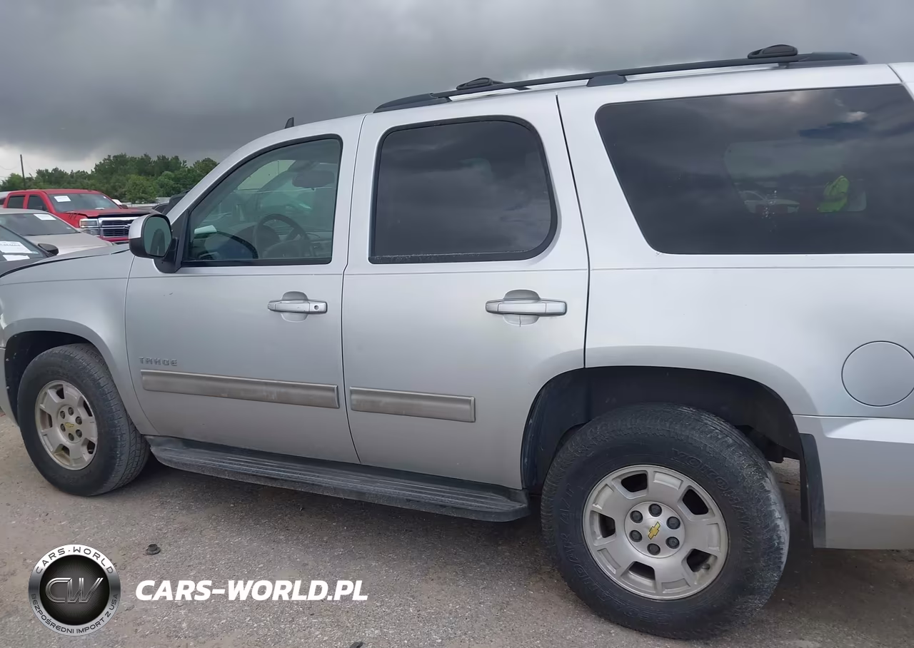 2012 Chevrolet Tahoe Ls VIN:1GNSCAE06CR306688 - 13