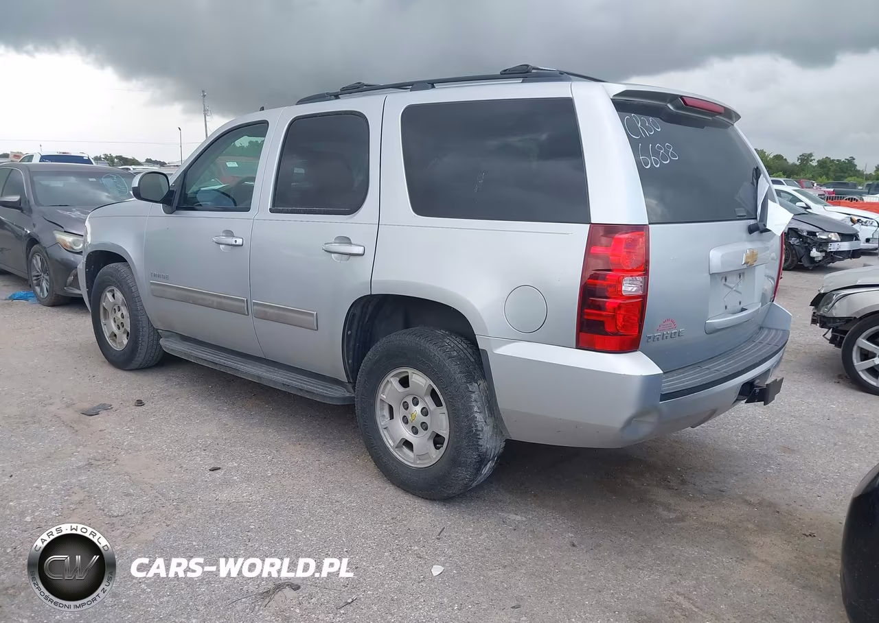 2012 Chevrolet Tahoe Ls VIN:1GNSCAE06CR306688 - 3