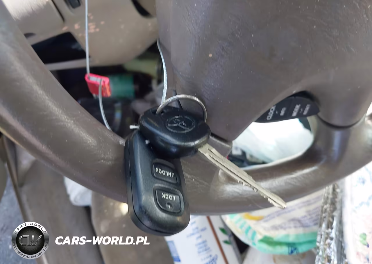 2002 Toyota Camry Xle VIN:4T1BE32K72U524649 - 11