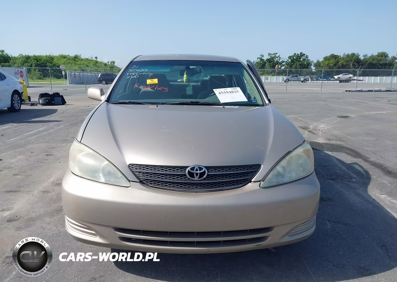 2002 Toyota Camry Xle VIN:4T1BE32K72U524649 - 12