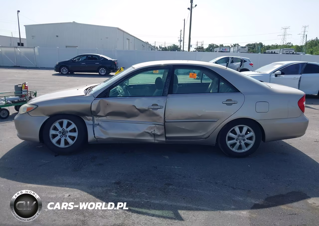 2002 Toyota Camry Xle VIN:4T1BE32K72U524649 - 14