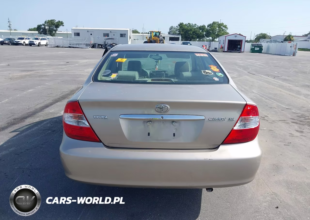 2002 Toyota Camry Xle VIN:4T1BE32K72U524649 - 16