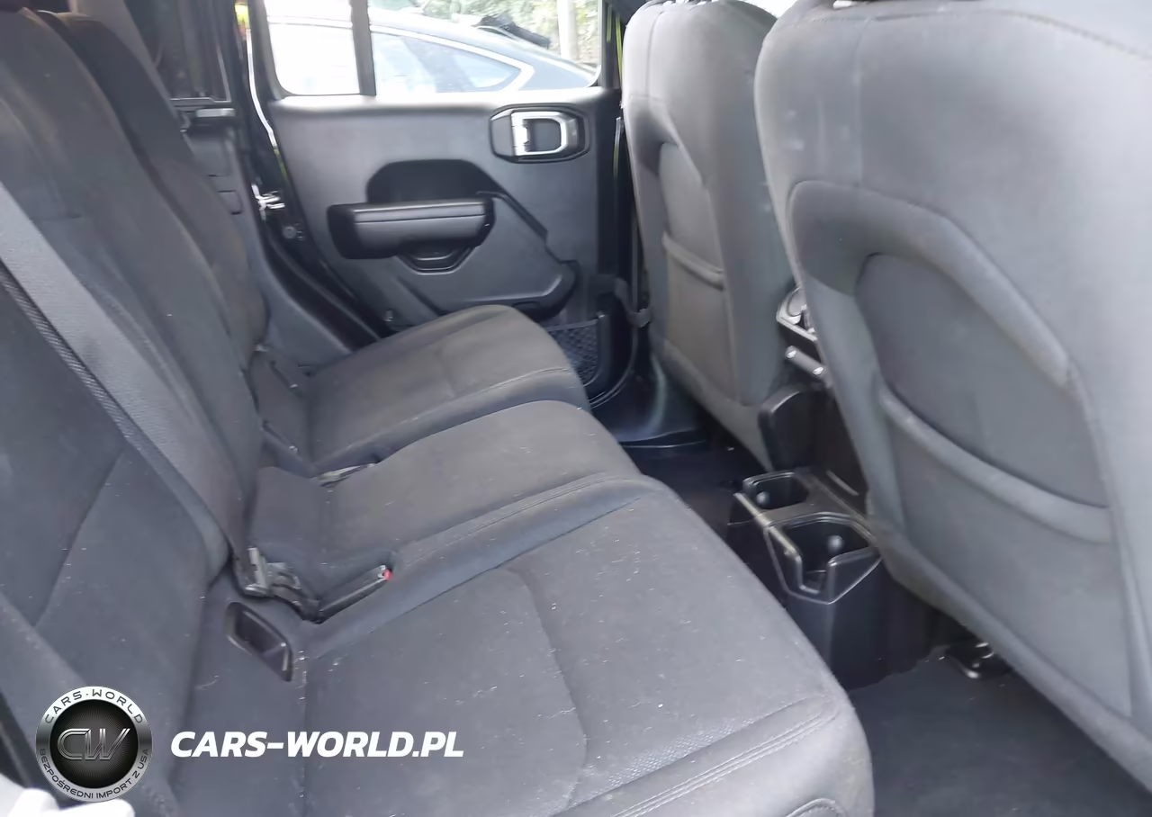 2020 Jeep Gladiator Sport S 4X4 VIN:1C6HJTAGXLL126874 - 8