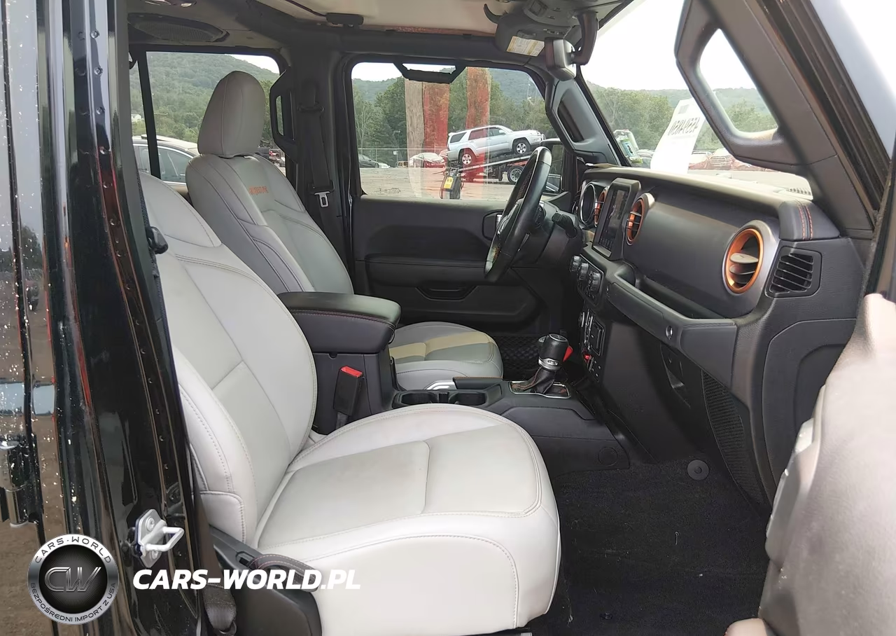 2020 Jeep Gladiator Mojave 4X4 VIN:1C6JJTEG7LL207097 - 5