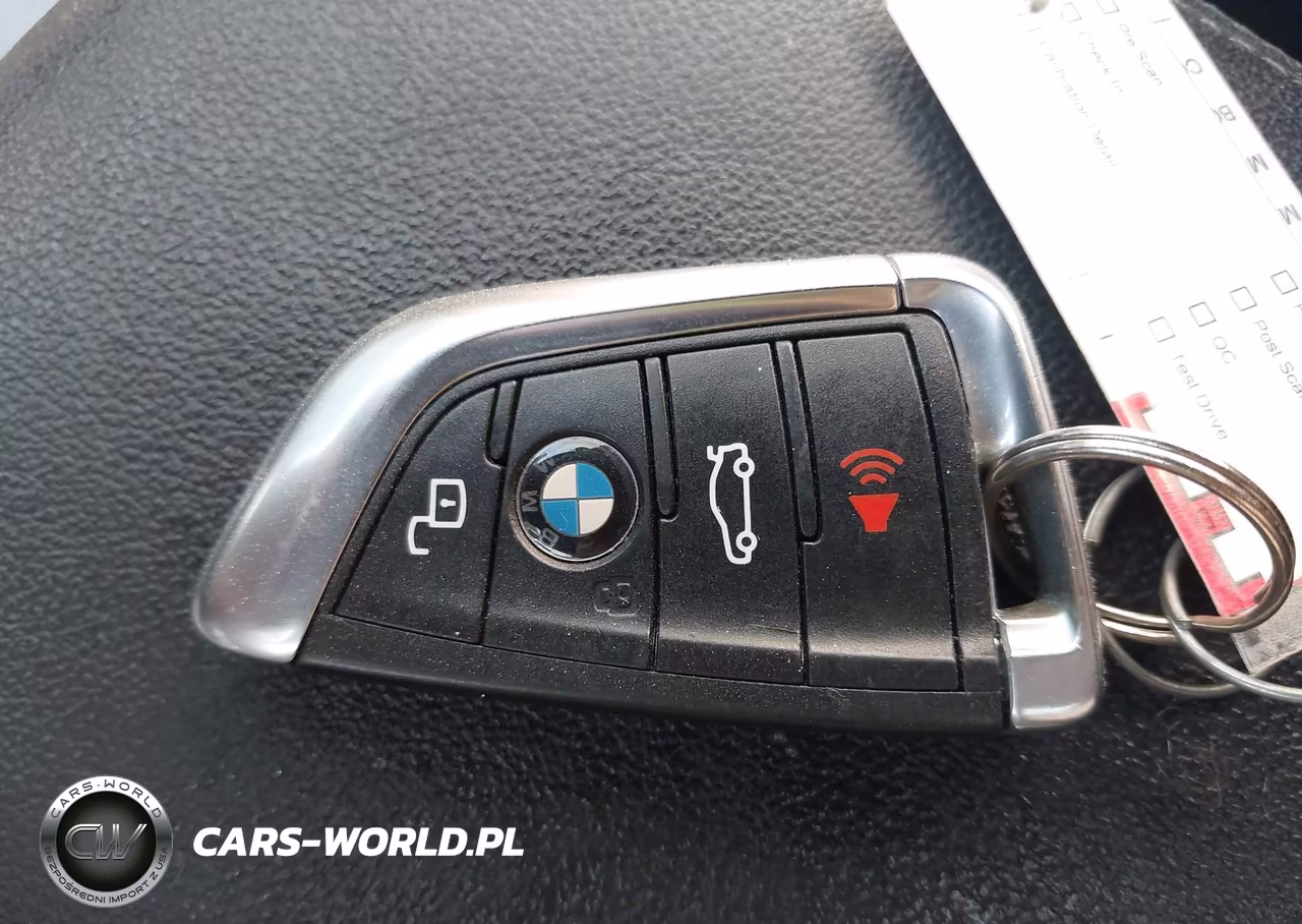 2019 BMW 330I xDrive VIN:3MW5R7J50K8B00409 - 11