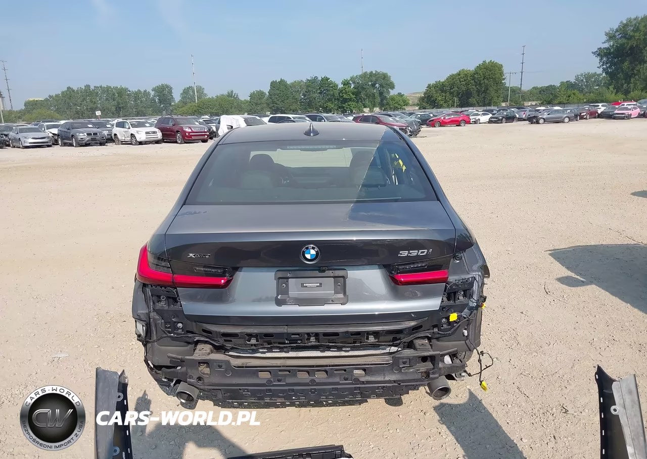 2019 BMW 330I xDrive VIN:3MW5R7J50K8B00409 - 17