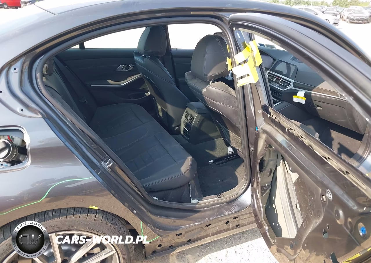 2019 BMW 330I xDrive VIN:3MW5R7J50K8B00409 - 8