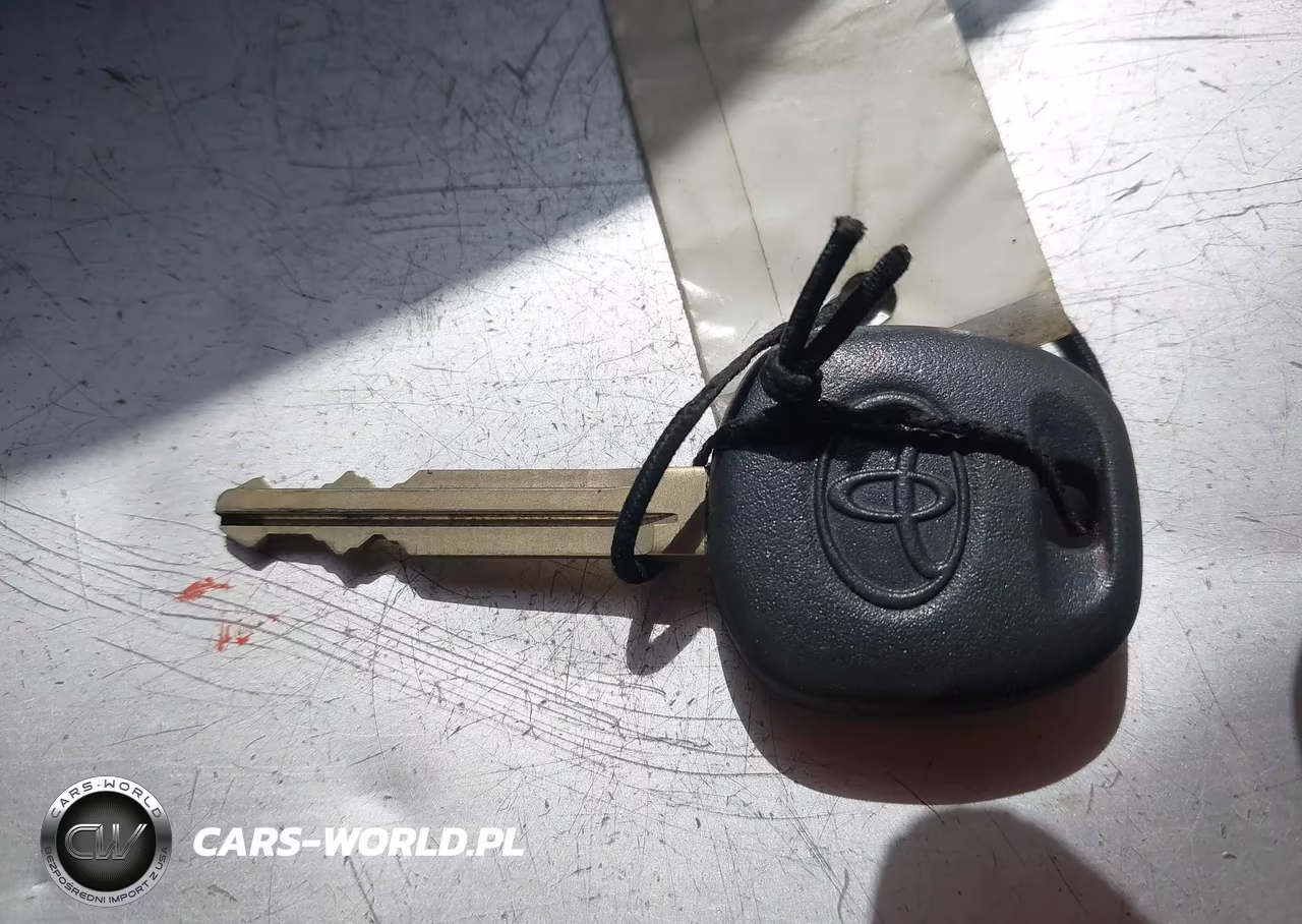 2020 Toyota Corolla L VIN:JTDDPRAE9LJ087875 - 11