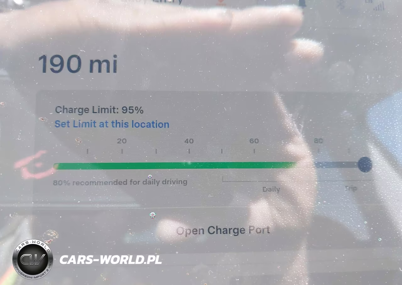 2023 Tesla Model Y Awd-Long Range Dual Motor All-Wheel Drive VIN:7SAYGDEE9PA152977 - 17