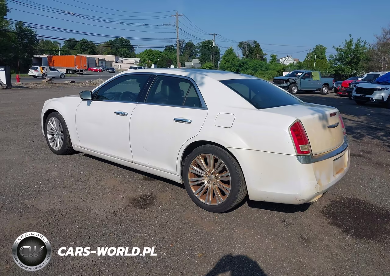 2012 Chrysler 300 Limited VIN:2C3CCACG0CH176067 - 3