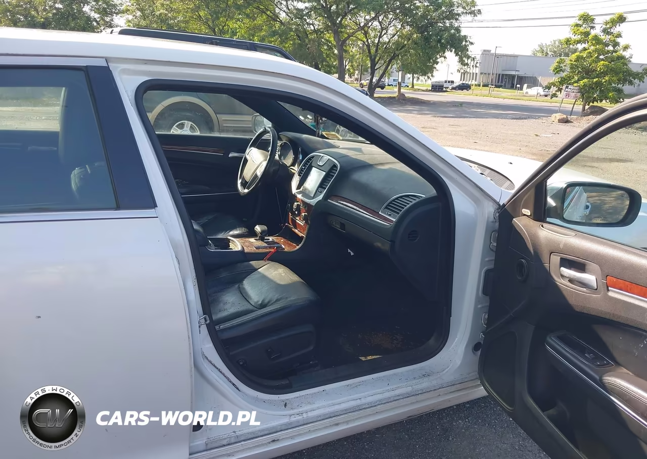 2012 Chrysler 300 Limited VIN:2C3CCACG0CH176067 - 5