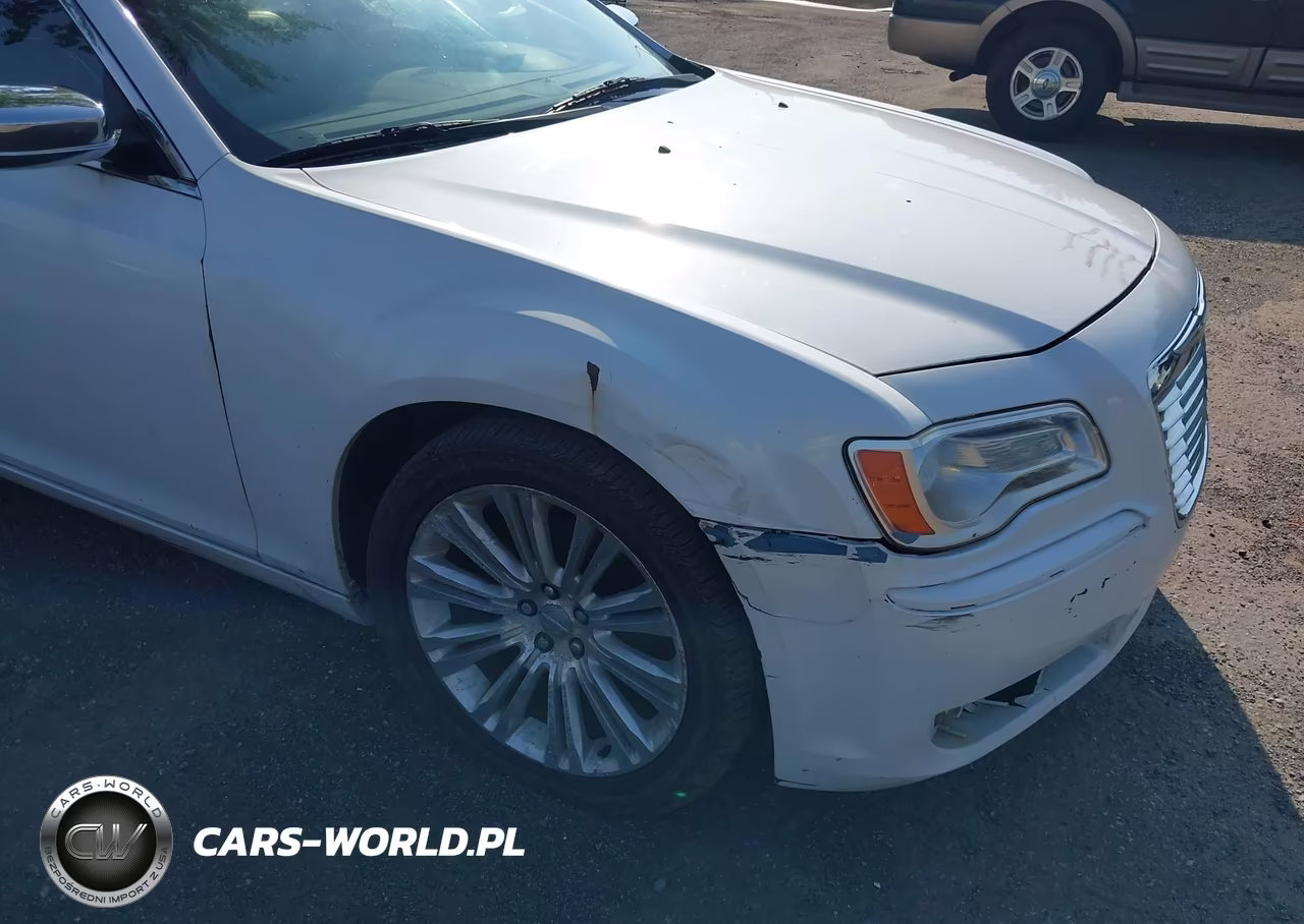 2012 Chrysler 300 Limited VIN:2C3CCACG0CH176067 - 6