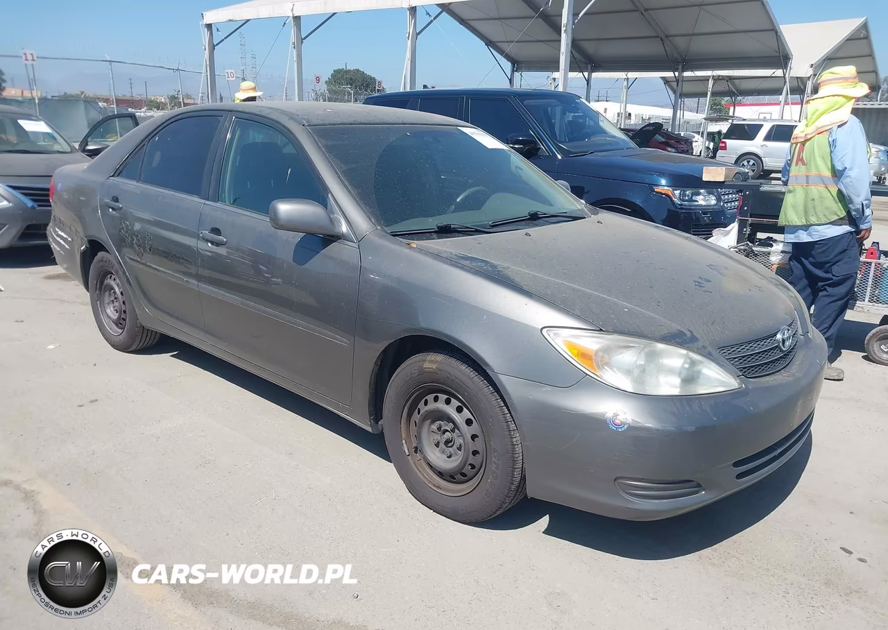 2003 Toyota Camry Le – zdjęcie 1 z 14