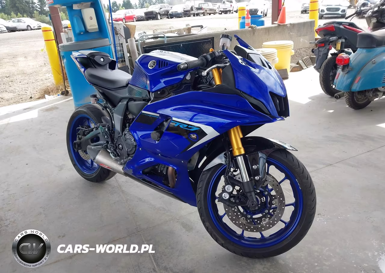 2025 Yamaha Yzfr7