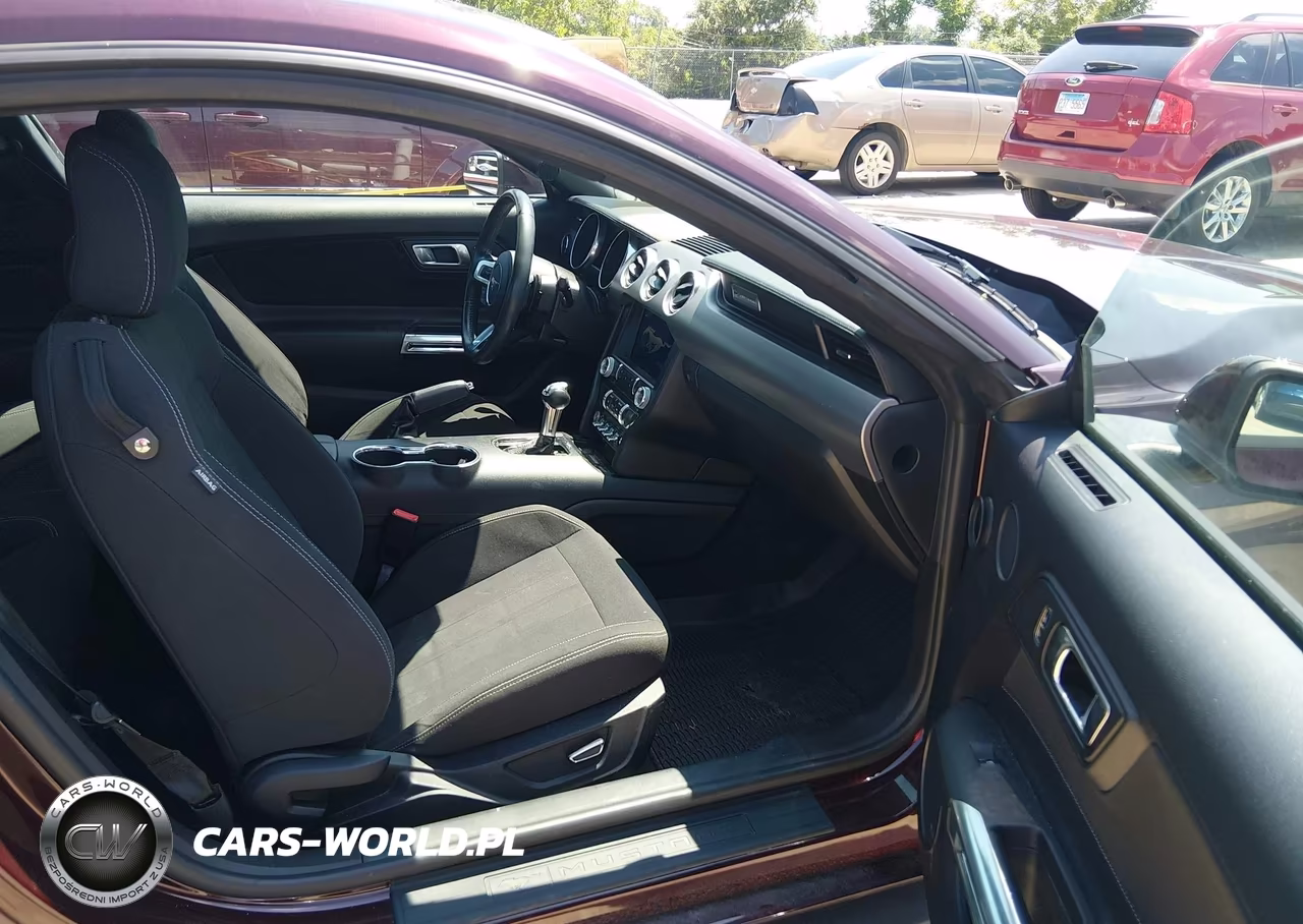 2018 Ford Mustang Ecoboost VIN:1FA6P8TH3J5121086 - 5