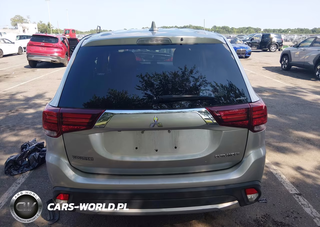 2018 Mitsubishi Outlander Es-Le-Se-Sel VIN:JA4AZ3A31JZ070912 - 16