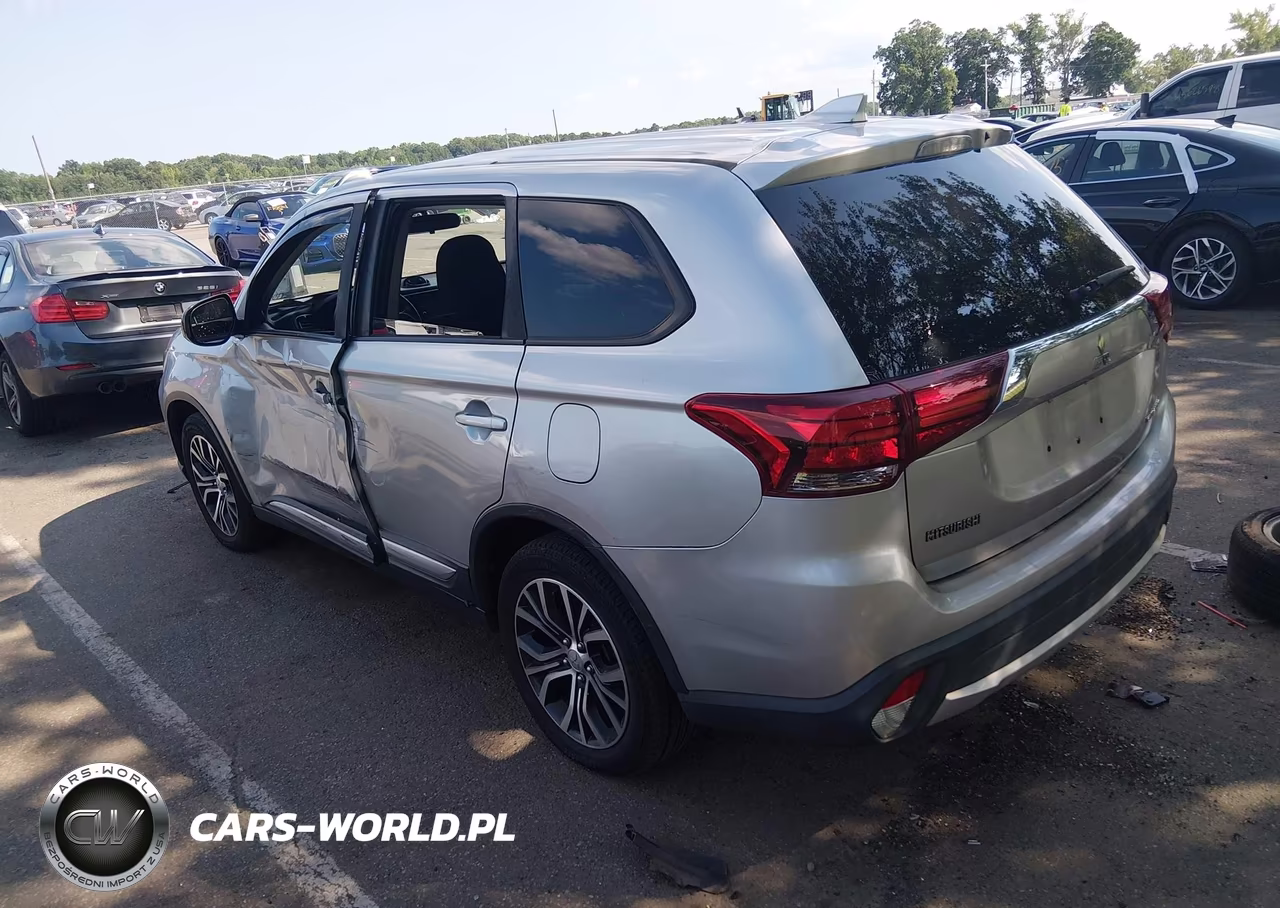 2018 Mitsubishi Outlander Es-Le-Se-Sel VIN:JA4AZ3A31JZ070912 - 3