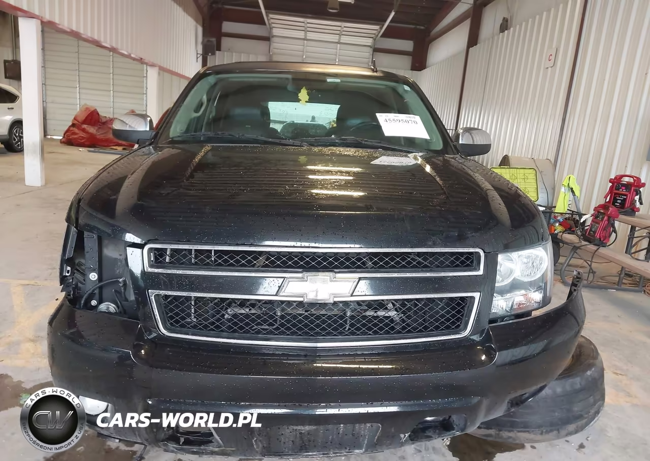 2013 Chevrolet Tahoe Ltz VIN:1GNSKCE03DR344928 - 12