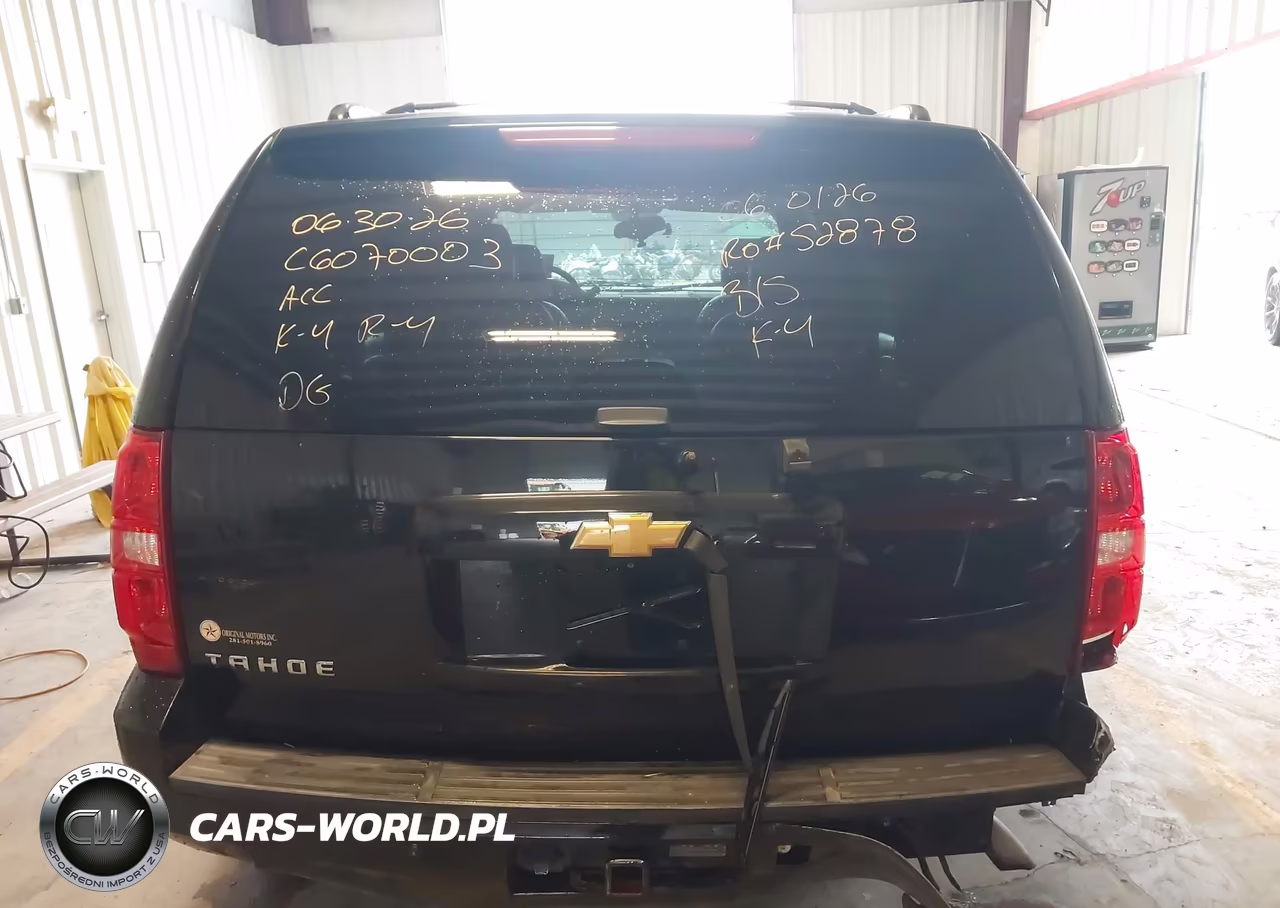 2013 Chevrolet Tahoe Ltz VIN:1GNSKCE03DR344928 - 16