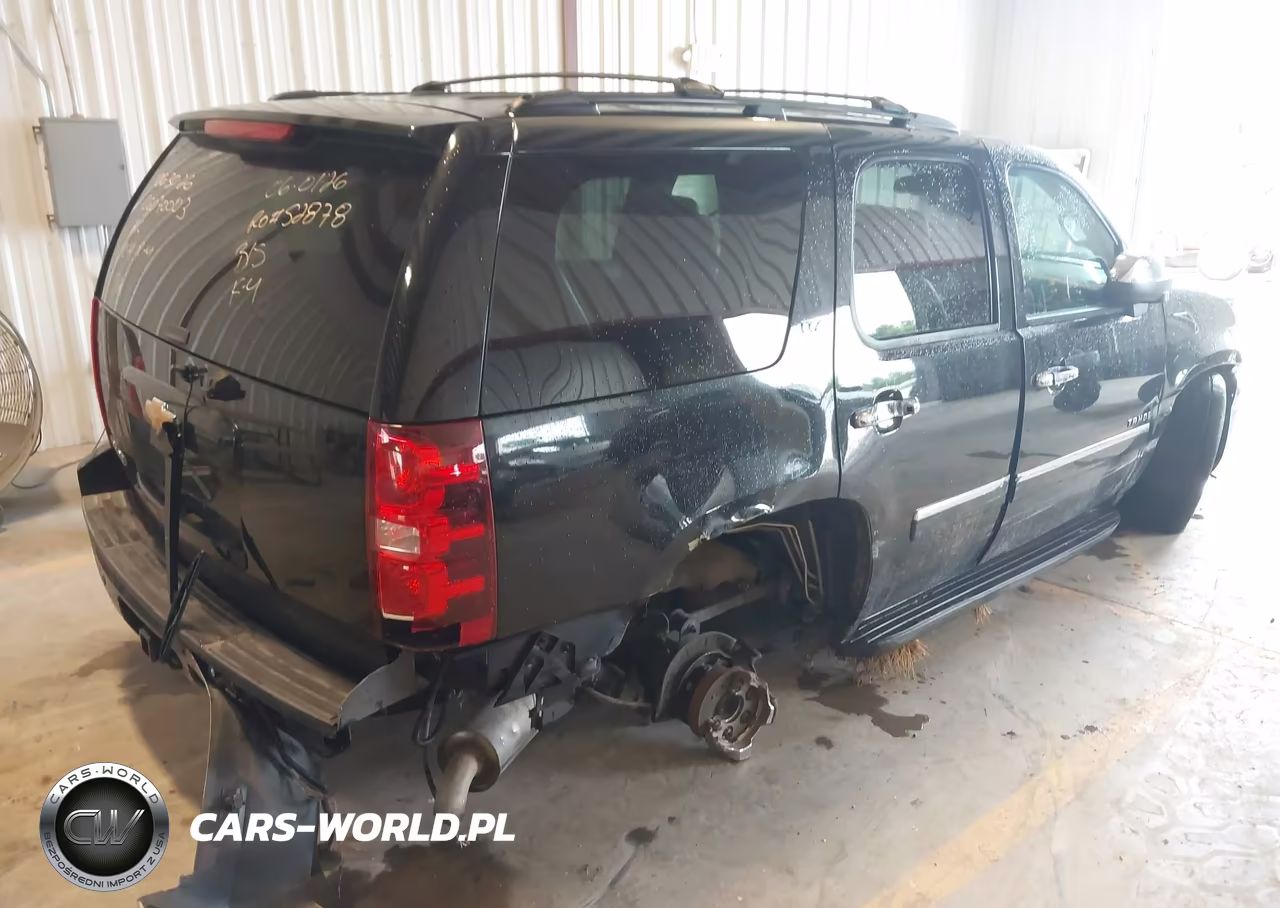 2013 Chevrolet Tahoe Ltz VIN:1GNSKCE03DR344928 - 4