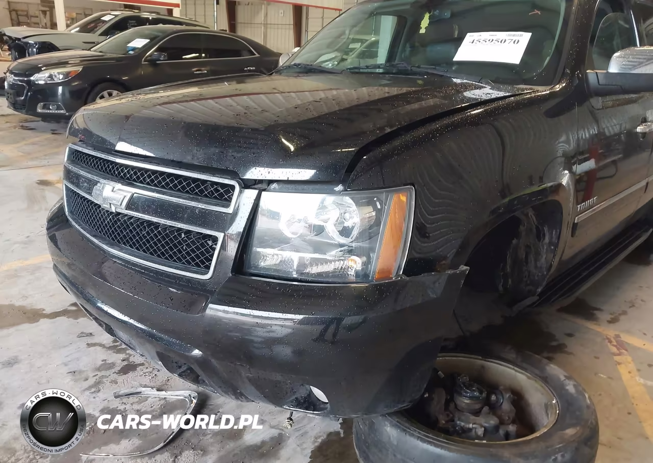 2013 Chevrolet Tahoe Ltz VIN:1GNSKCE03DR344928 - 6