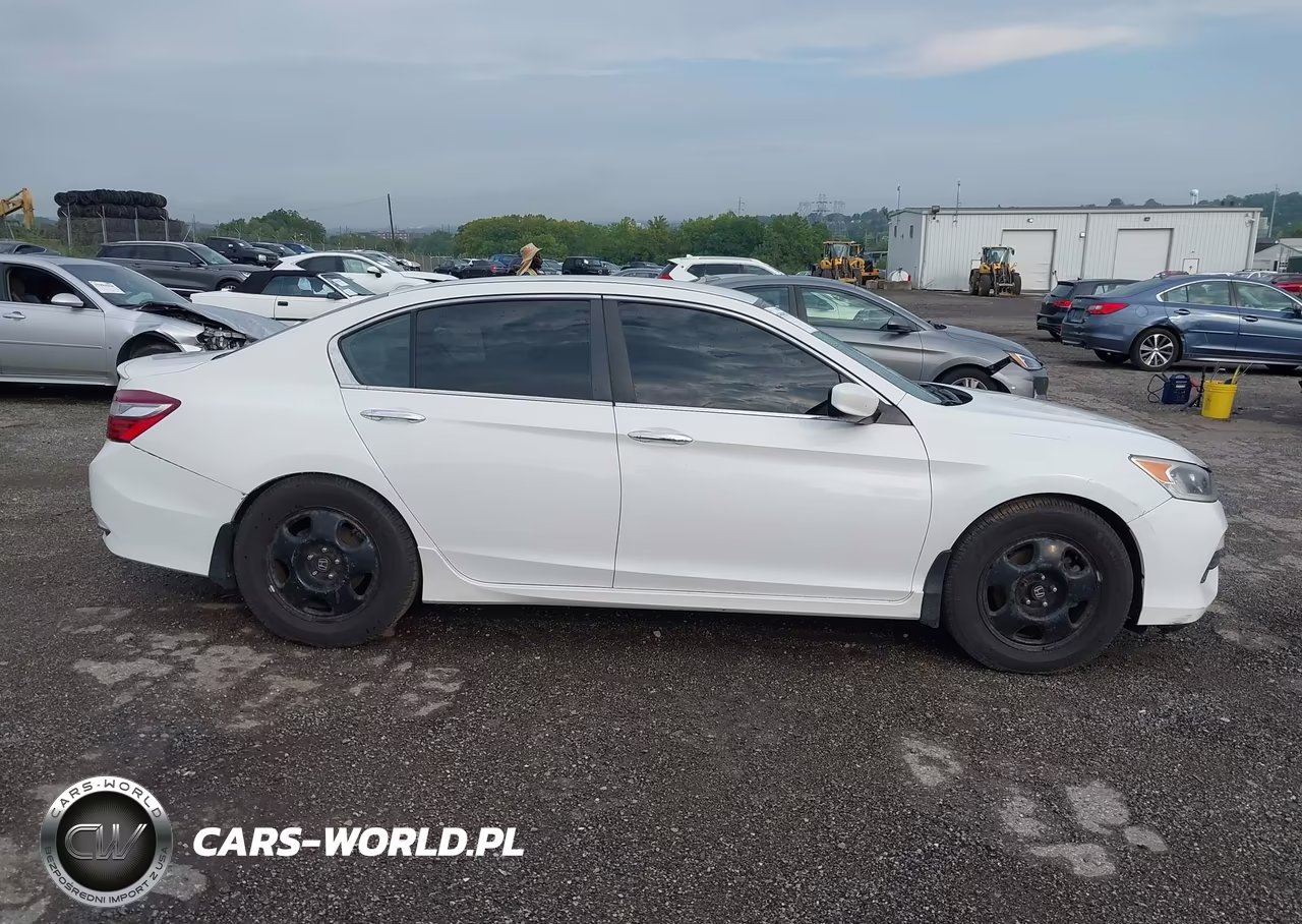 2016 Honda Accord Sport VIN:1HGCR2F50GA141061 - 13