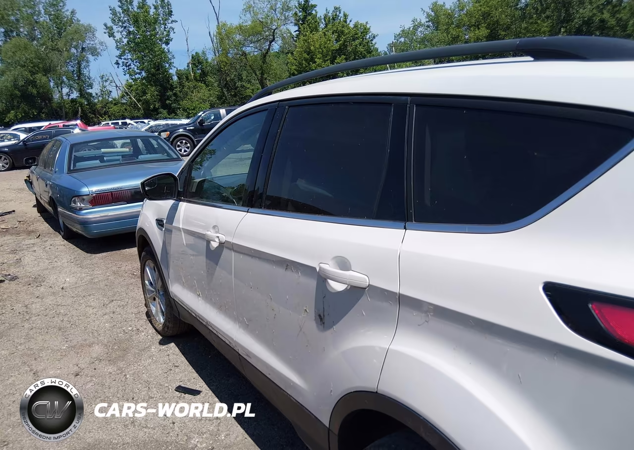 2018 Ford Escape Se VIN:1FMCU0GD3JUA81236 - 14