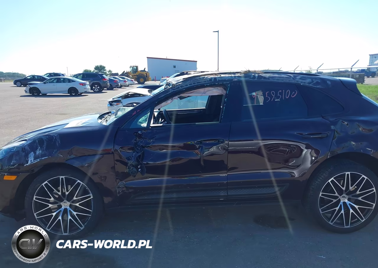 2024 Porsche Macan T VIN:WP1AA2A53RLB19016 - 15