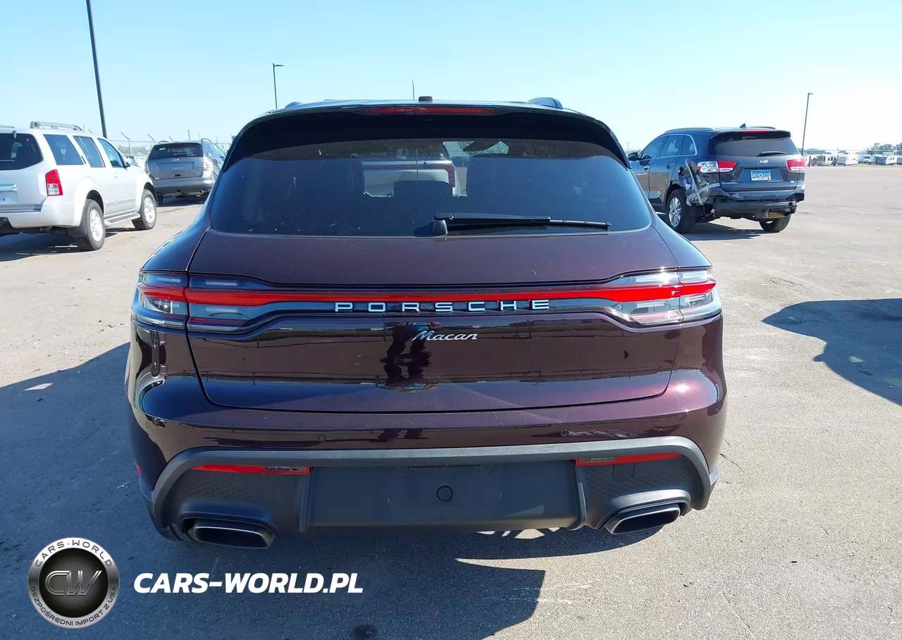 2024 Porsche Macan T VIN:WP1AA2A53RLB19016 - 17