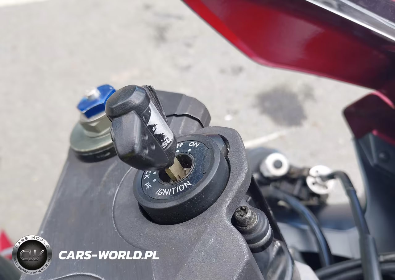 2006 Suzuki Gsx-R750 K6 VIN:JS1GR7KA462109426 - 11