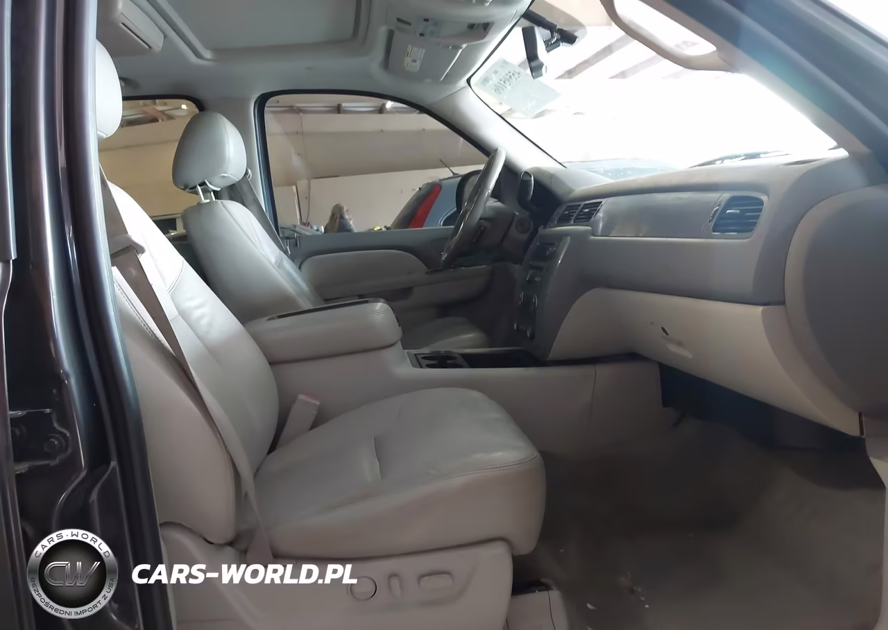 2010 Chevrolet Tahoe Lt VIN:1GNUKBE07AR291715 - 5