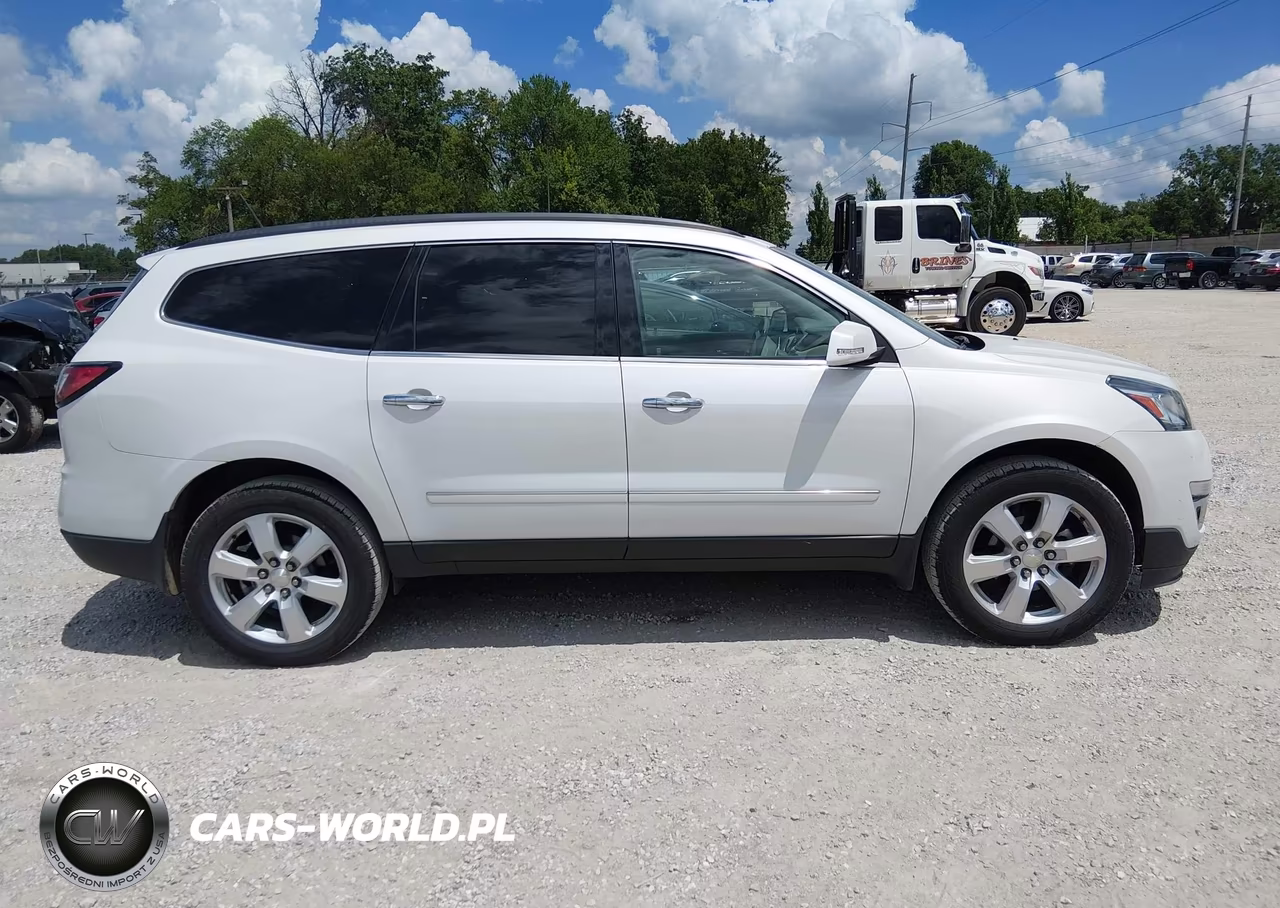 2017 Chevrolet Traverse Premier VIN:1GNKRJKD3HJ160925 - 13