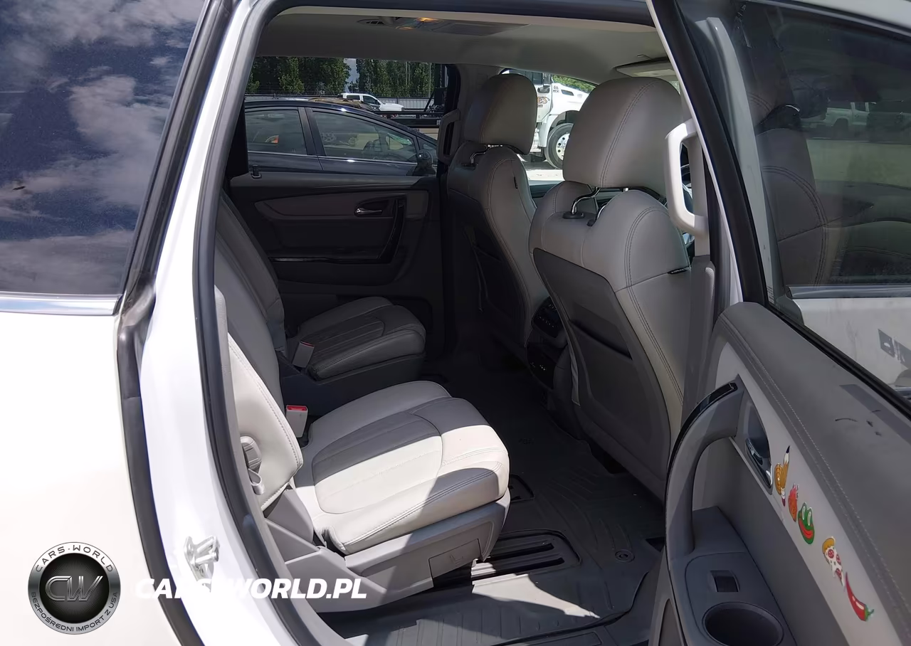 2017 Chevrolet Traverse Premier VIN:1GNKRJKD3HJ160925 - 8