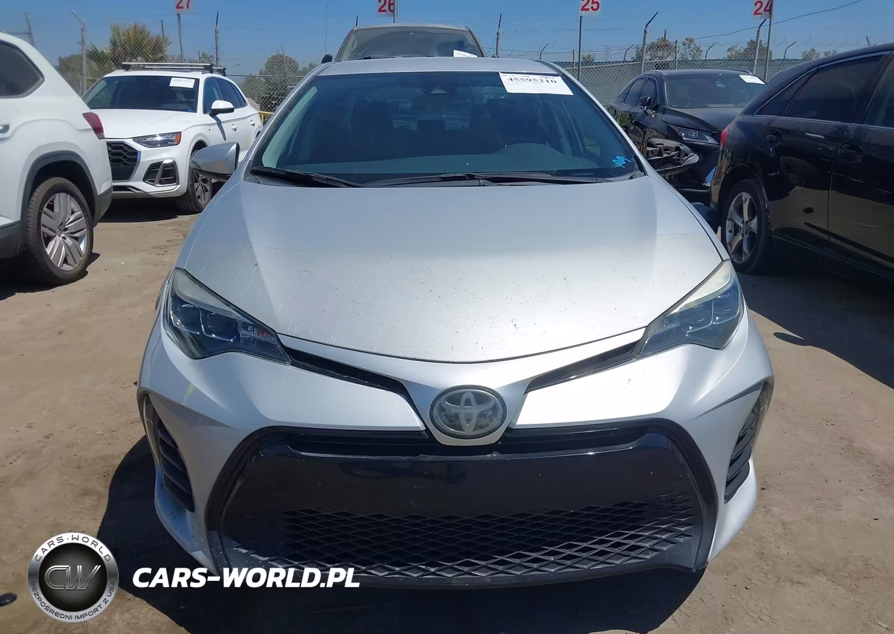2017 Toyota Corolla Se Special Edition VIN:5YFBURHE7HP620461 - 12
