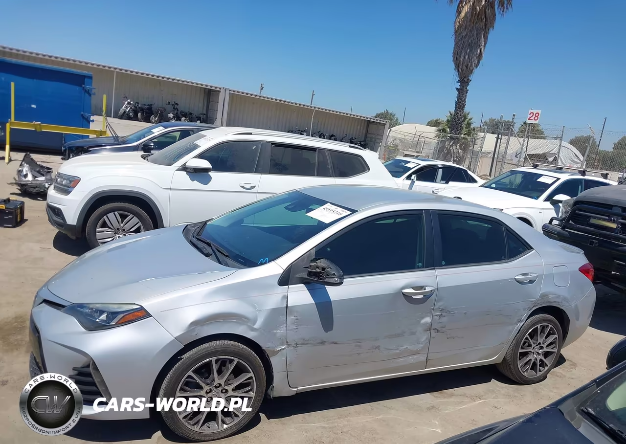 2017 Toyota Corolla Se Special Edition VIN:5YFBURHE7HP620461 - 14