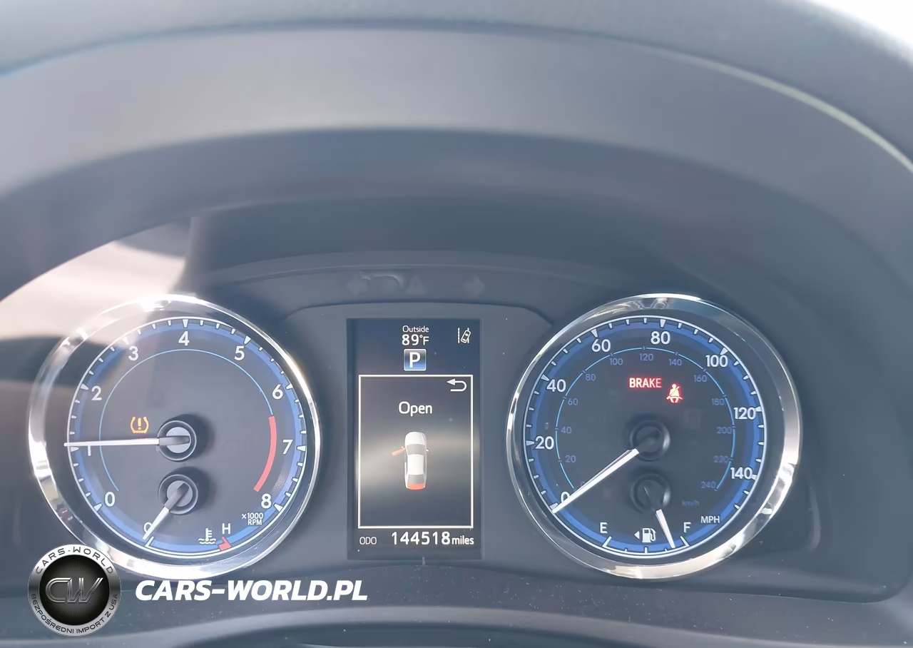 2017 Toyota Corolla Se Special Edition VIN:5YFBURHE7HP620461 - 7