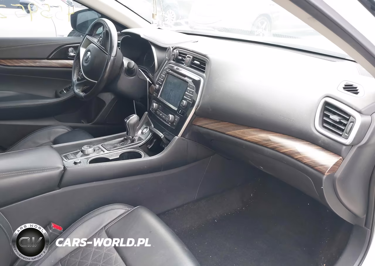 2017 Nissan Maxima 3.5 Platinum VIN:1N4AA6AP8HC424106 - 5