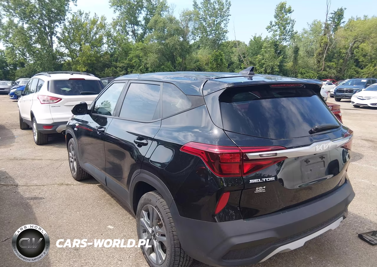 2023 Kia Seltos Lx VIN:KNDEPCAA8P7445145 - 3
