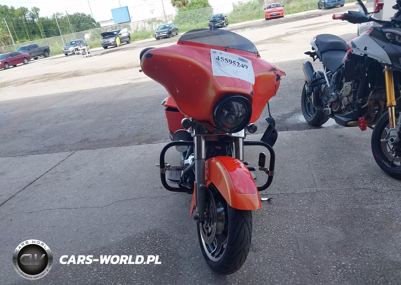 2012 Harley-Davidson Flhx Street Glide VIN:1HD1KBM15CB641729 - 5