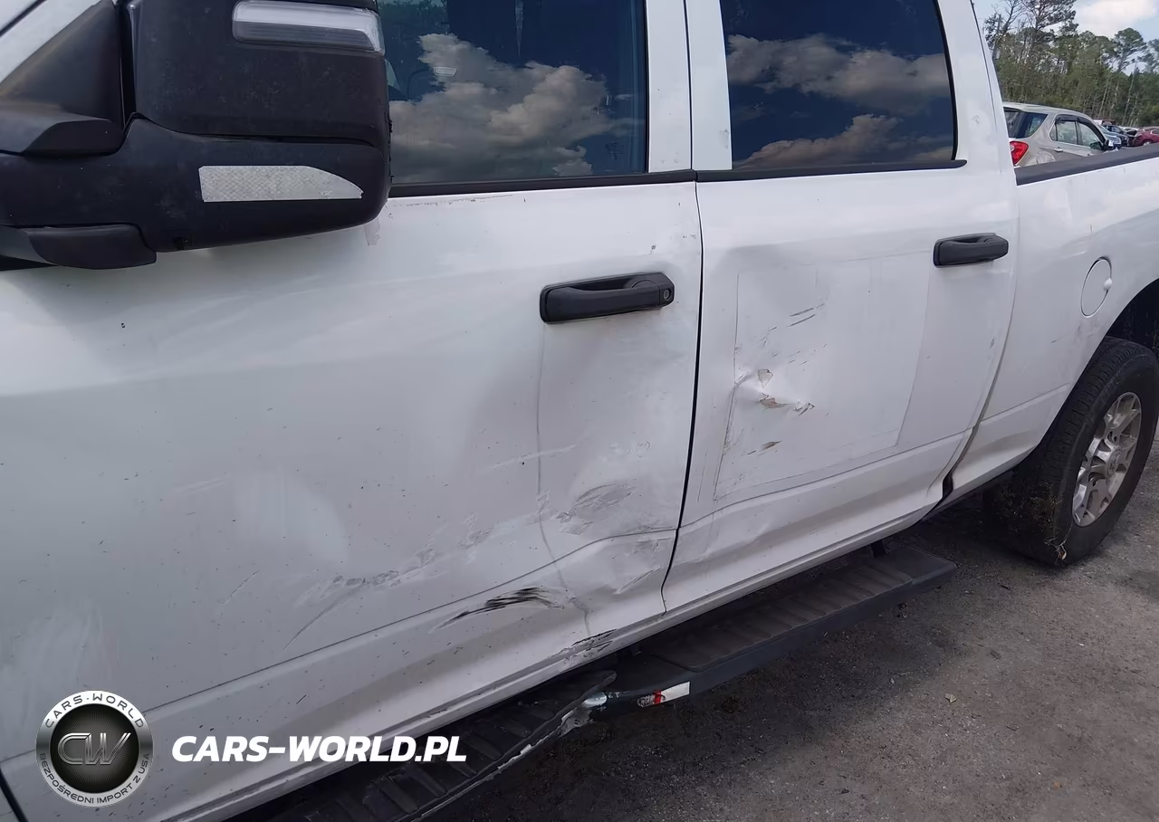 2023 Ram 3500 Tradesman 4X4 6'4 Box VIN:3C63R3CL1PG646042 - 15