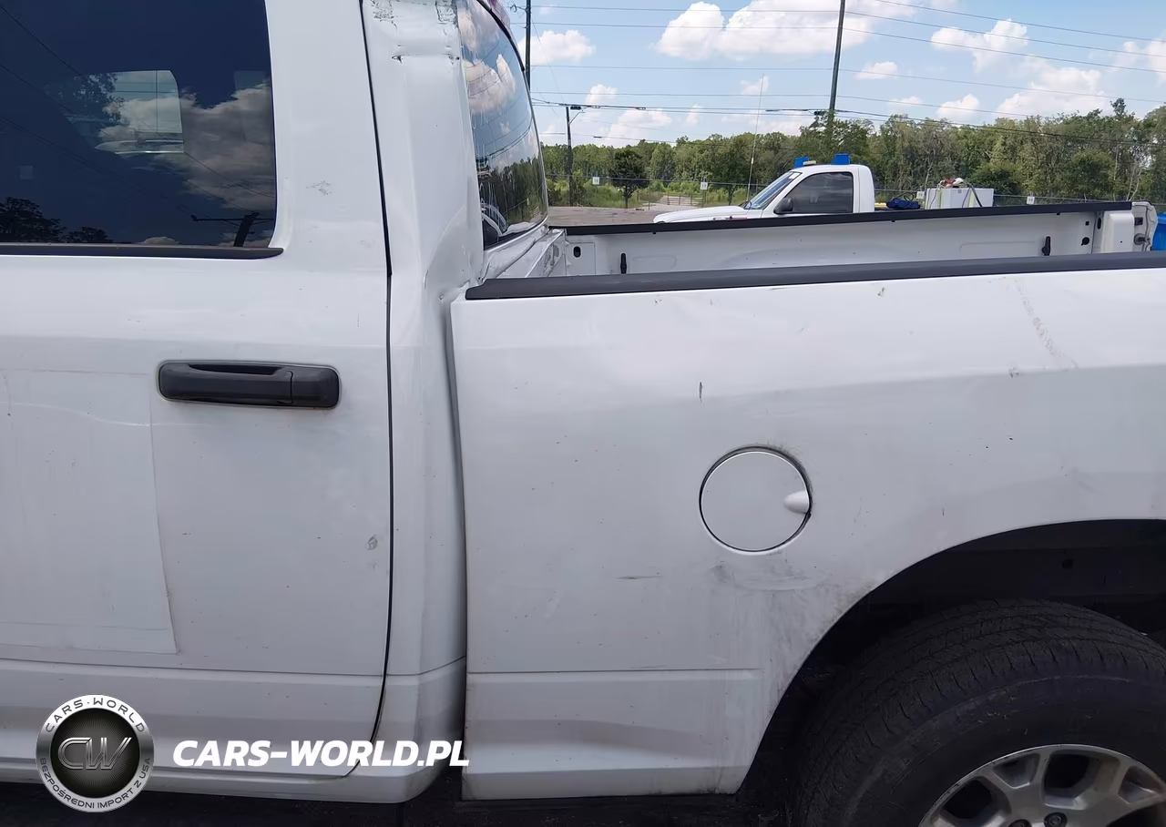 2023 Ram 3500 Tradesman 4X4 6'4 Box VIN:3C63R3CL1PG646042 - 16